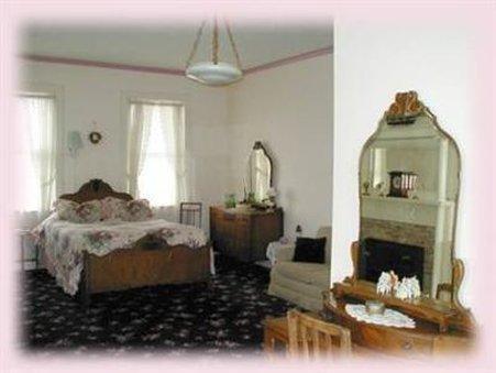 River Rose Inn Bed And Breakfa Elizabethtown Стая снимка